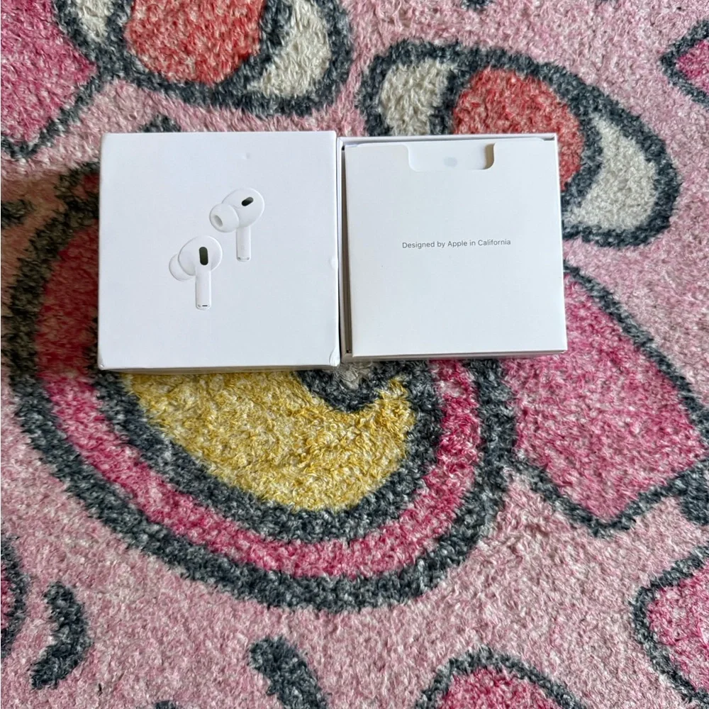Apple White Wireless Earbuds